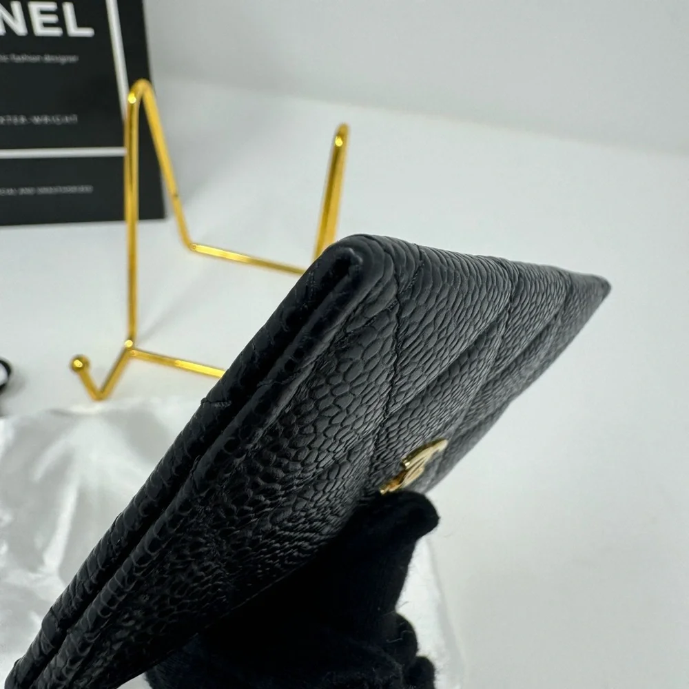 💯CHANEL Black Caviar Quilted Card case w/ Gold Hardware - Picture 5 of 7